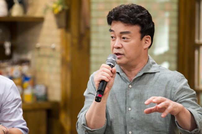 Paik Jong-won Herald Interview Baek Jongwon the anticelebrity chef