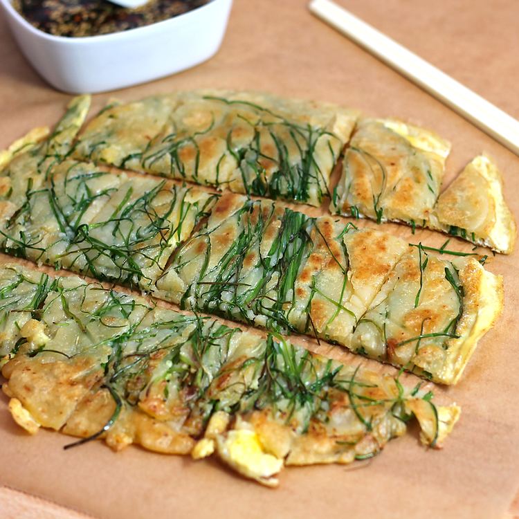 Pajeon recipe Pajeon Korean Chive Pancake riceandbread