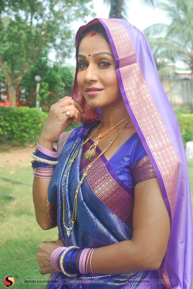 Pakhi Hegde Page 30 of Ravi Kissan and Pakhi Hegde at film Santan