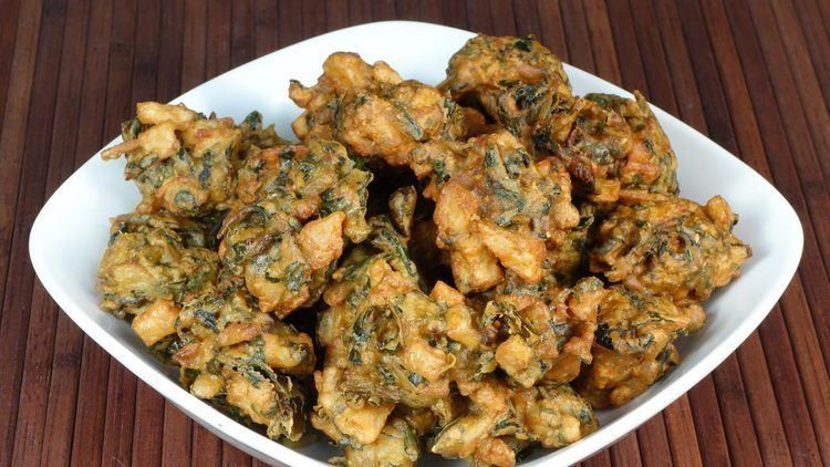 Pakora Spinach Potato Aloo Palak Pakora Manjula39s Kitchen Indian