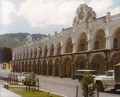 Palace of the Captain Generals (Guatemala) httpsuploadwikimediaorgwikipediacommonsthu
