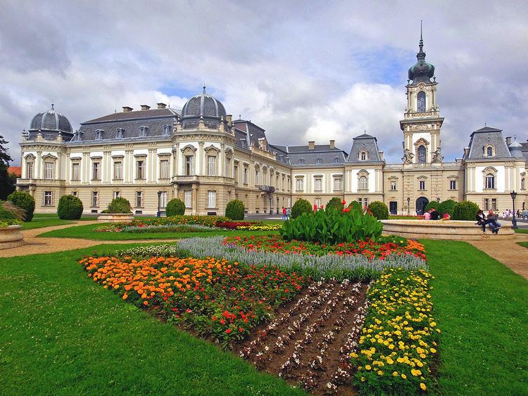 Palaces and mansions in Hungary