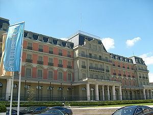Palais Wilson httpsuploadwikimediaorgwikipediacommonsthu