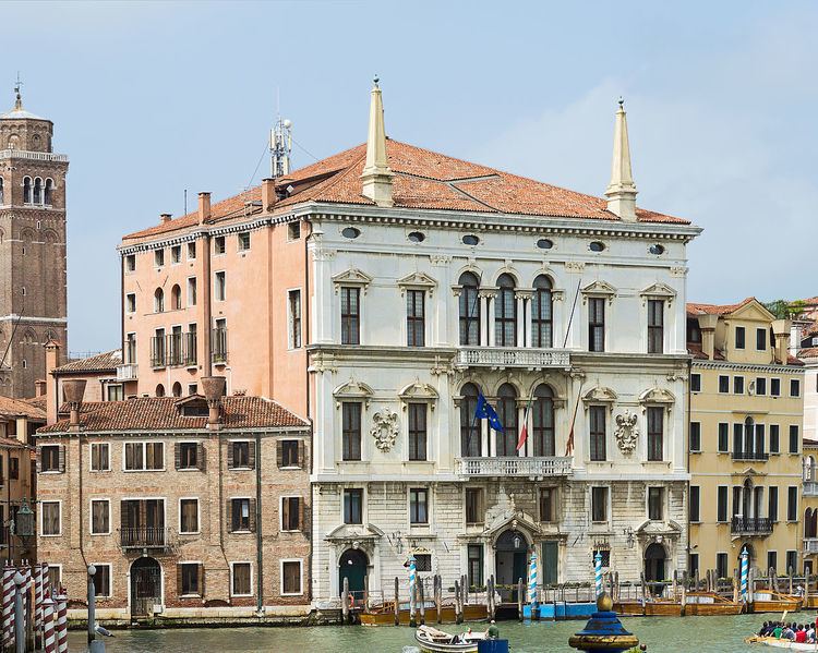 Palazzo Balbi, Venice