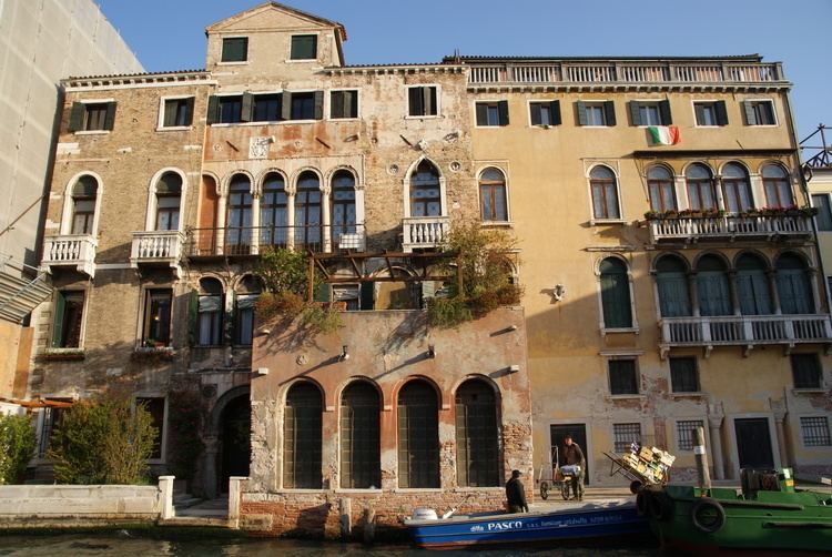Palazzo Barzizza httpsuploadwikimediaorgwikipediacommons00