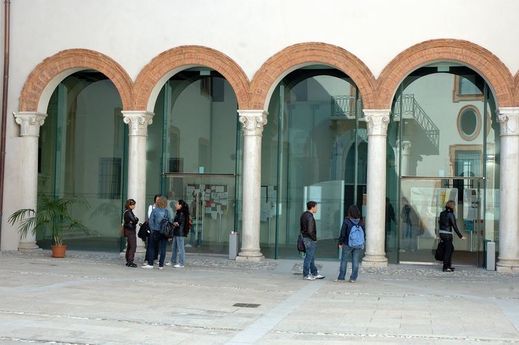 Palazzo Bevilacqua-Costabili, Ferrara wwwunifeitateneounifesipresentaimmaginised