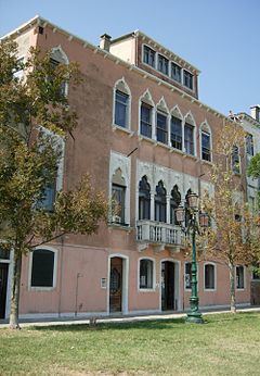 Palazzo Foscari (Giudecca 795) httpsuploadwikimediaorgwikipediacommonsthu