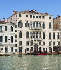 Palazzo Querini Dubois httpsuploadwikimediaorgwikipediacommonsthu