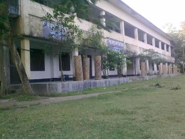 Palla Mahbub Adarsha High School