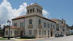 Palm Beach Town Hall httpsuploadwikimediaorgwikipediacommonsthu