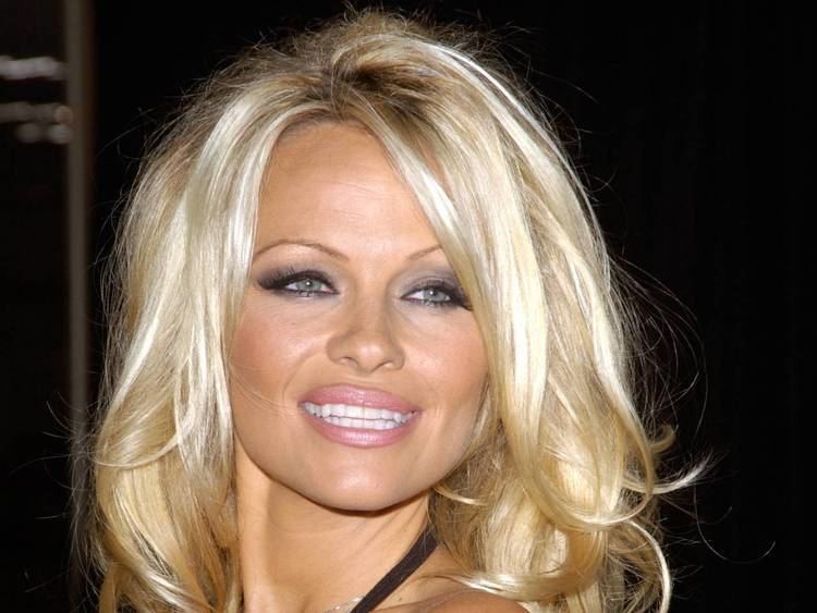 Pamela Anderson Pamela Anderson I am a survivor of rape Saloncom