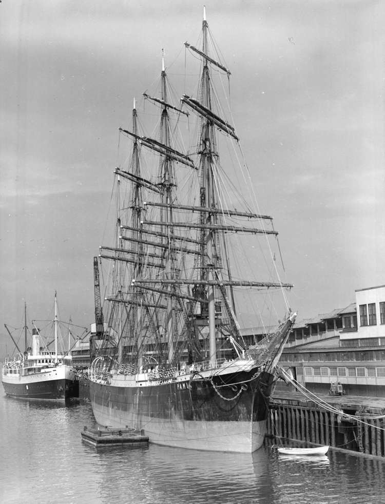 Pamir (ship) British sailing ship quotPamirquot at dock City of Vancouver Archives