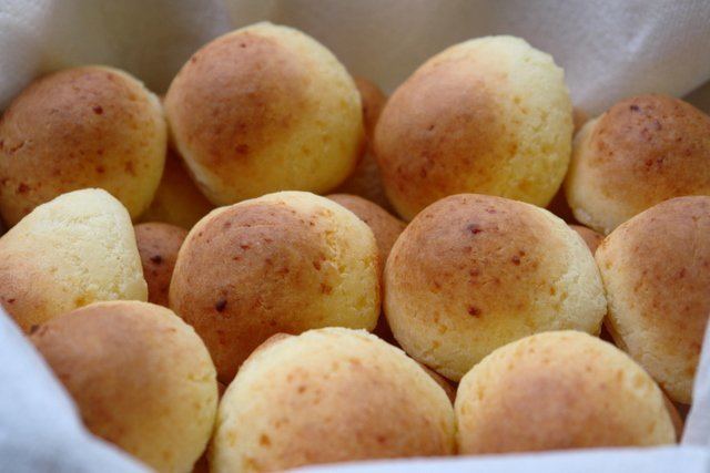 Pan de yuca Pan de yuca or cassava cheese bread Laylita39s Recipes