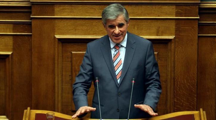 Panagiotis Nikoloudis Sabia que a Grcia tem um ministro para o combate