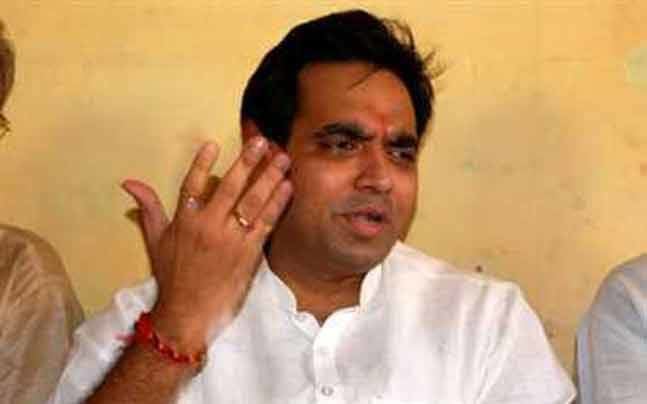 Pankaj Singh (politician) Rajnaths son Pankaj Singh files nomination papers for upcoming UP