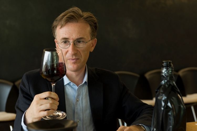Paolo Basso Swiss sommelier tops world wine waiter contestLUXUO LUXUO