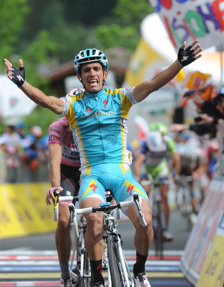 Paolo Tiralongo Paolo Tiralongo wins stage 19 of 2011 Giro dItalia VeloNewscom