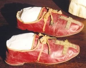 Papal shoes