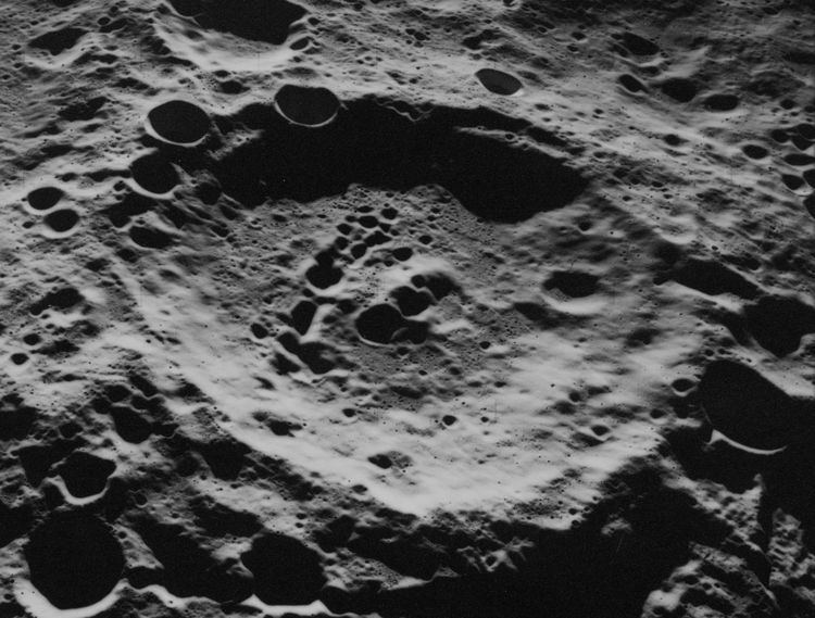 Papaleksi (crater)