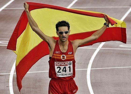 Paquillo Fernández Paquillo Fernndez revalida su medalla de oro en los 20 kilmetros
