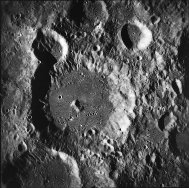 Paracelsus (crater)