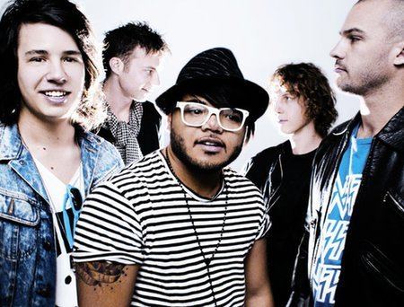 Parachute Band Parachute Band39s MATINSVESPERS Hits the Charts Artist News NZ