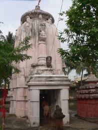 Paradaresvara Siva Temple httpsuploadwikimediaorgwikipediacommonsbb