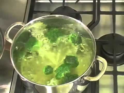 Parboiling How to Blanch and Parboil Vegetablesflv YouTube