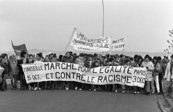 Paris massacre of 1961 The 1961 massacre of Algerians in Paris When the media failed the