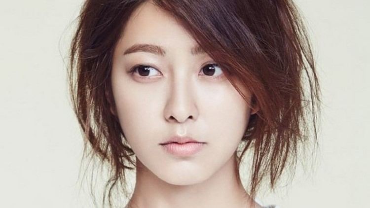 Park Se-young Actress Park Se Young Is a Real Lady for Fashion Magazine