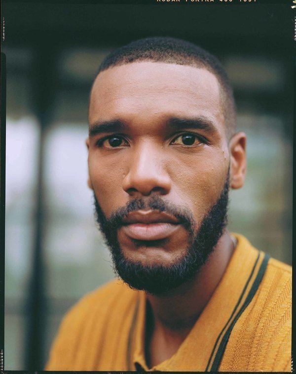 Parker Sawyers httpsstatic01nytcomimages20160810fashion