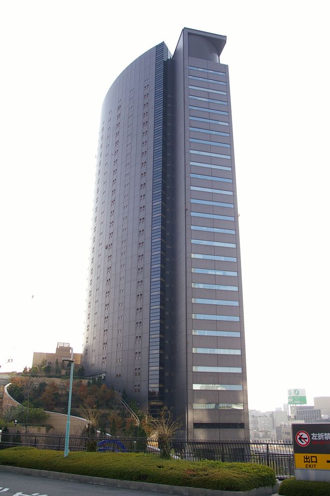 Parks Tower (Namba Parks) httpsuploadwikimediaorgwikipediacommonsff