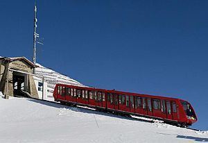 Parsenn funicular httpsuploadwikimediaorgwikipediacommonsthu