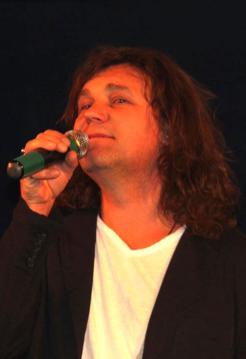 Pascal (singer) httpsuploadwikimediaorgwikipediacommonsdd