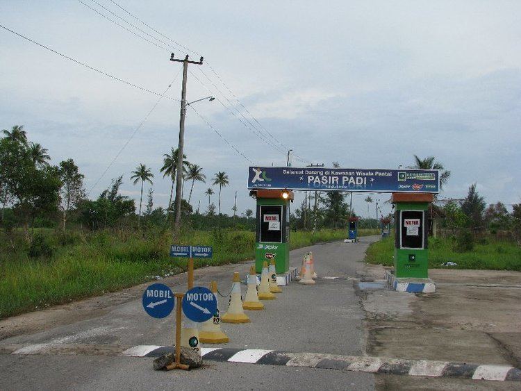 Pasir Padi Panoramio Photo of GATE OF PANTAI PASIR PADI PANGKALPINANG