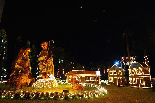 Paskuhan Village MERALCO Toy Town and Paskuhan Village Flickr