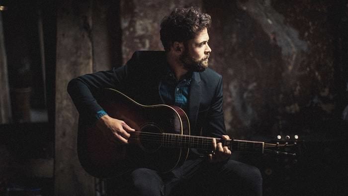 Passenger (singer) Let Her Go Singer Passenger Plots Introspective New LP Rolling Stone