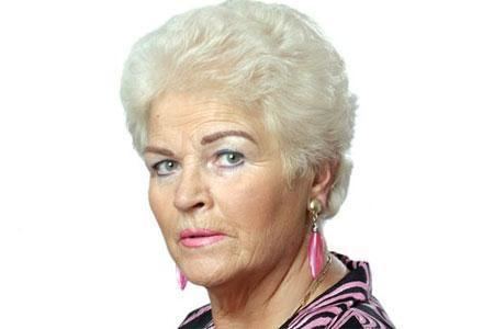 Pat Butcher Eastenders39 Pat Butcher dies of cancer this Christmas TNT Magazine