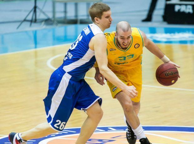 Pat Calathes Pat Calathes renewed his contract with Astana Kapasports