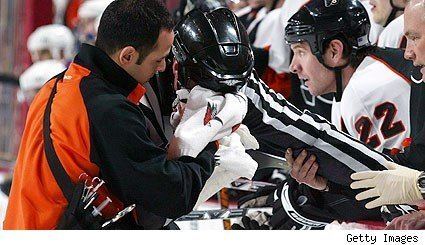 Pat Dapuzzo 5 years ago Pat Dapuzzo was a NHL linesman then a skate