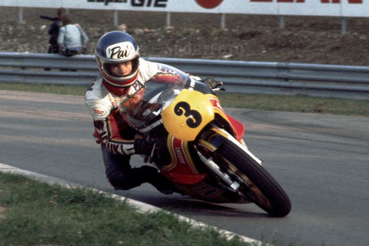 Pat Hennen Bike Picture Of The Day Pat Hennen focused on the Suzuki