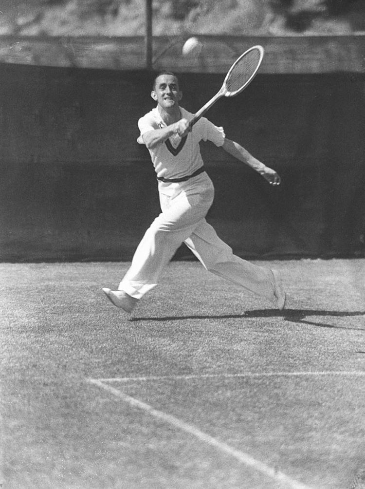 Pat Hughes (tennis)