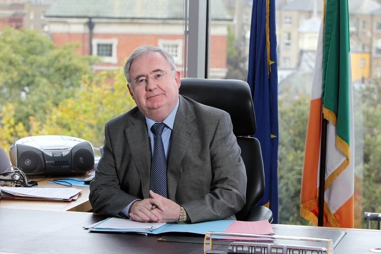 Pat Rabbitte Man arrested for calling Pat Rabbitte a 39rabbit39 on