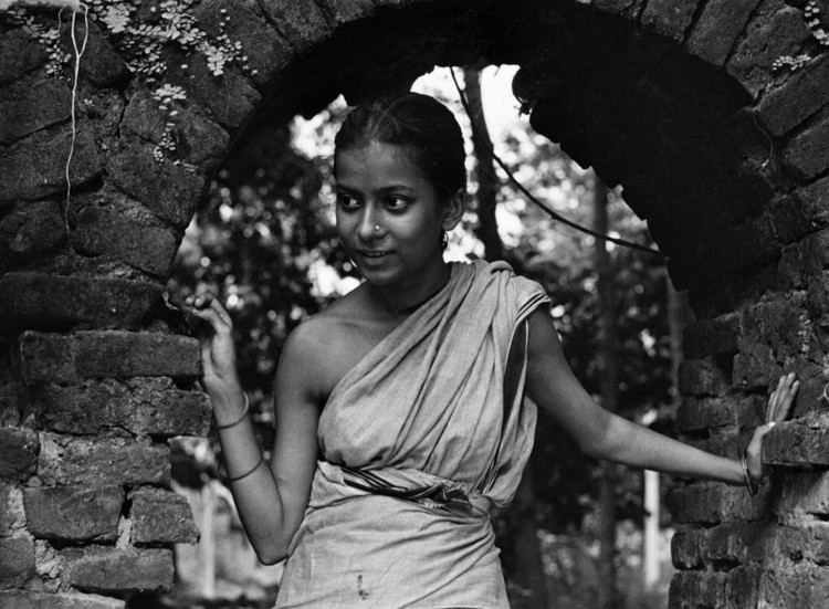 Pather Panchali movie scenes Pather Panchali and the Poetry of the Particular
