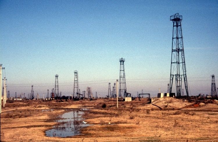 Patos-Marinza Oil Field the Albanian oil fields theonearmedcrabcom