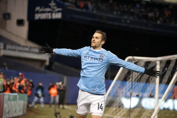 Patrick Mullins David Villa and Patrick Mullins score at Yankee Stadium