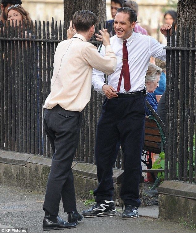 Paul Anderson (actor) Tom Hardy and Paul Anderson shoot a fight scene for Legend