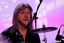 Paul Burgess (musician) httpsuploadwikimediaorgwikipediacommonsthu