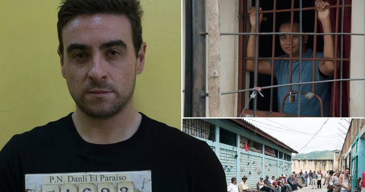 Paul Connolly (journalist) UK journalist braves Worlds Most Dangerous Prison having to play