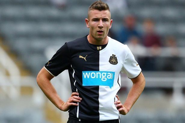 Paul Dummett Paul Dummett happy to put Newcastle United before Wales